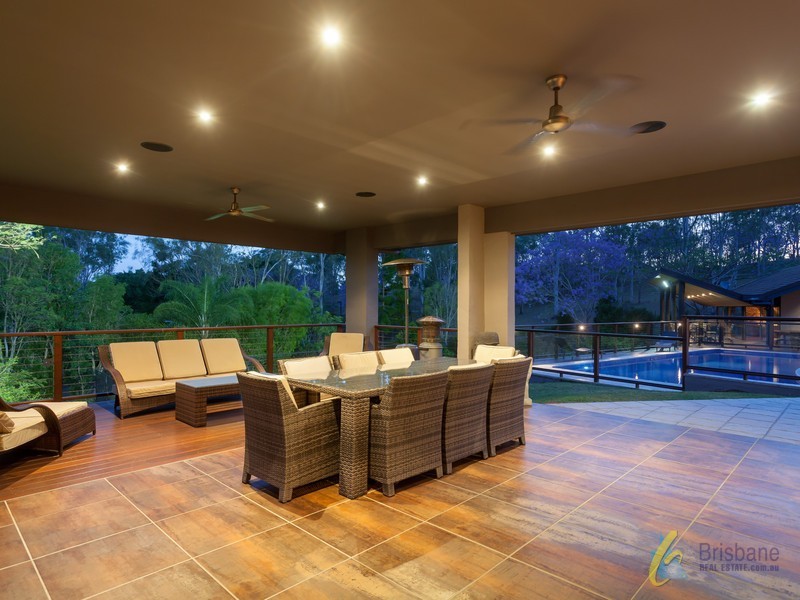 74 Huntingdale Street, Pullenvale QLD 4069