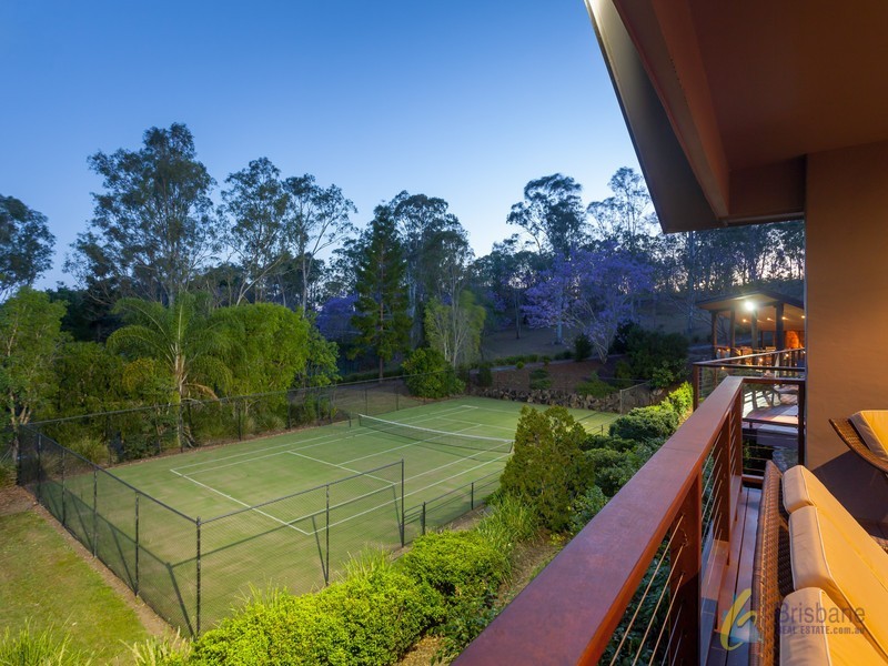 74 Huntingdale Street, Pullenvale QLD 4069