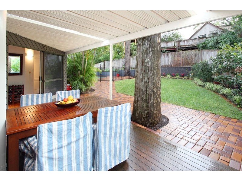 36 Tucker Street,, Chapel Hill QLD 4069