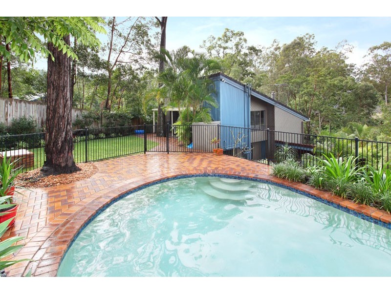 36 Tucker Street,, Chapel Hill QLD 4069