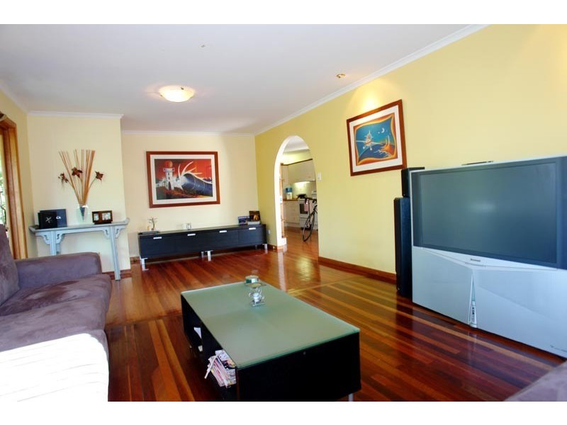 22 Aberfoyle Street, Kenmore QLD 4069