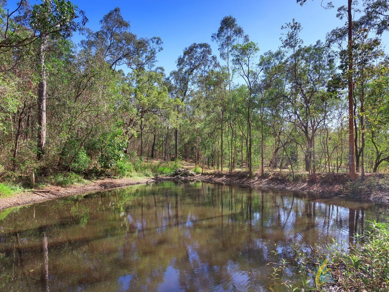 212 Sugars Road, Anstead QLD 4070