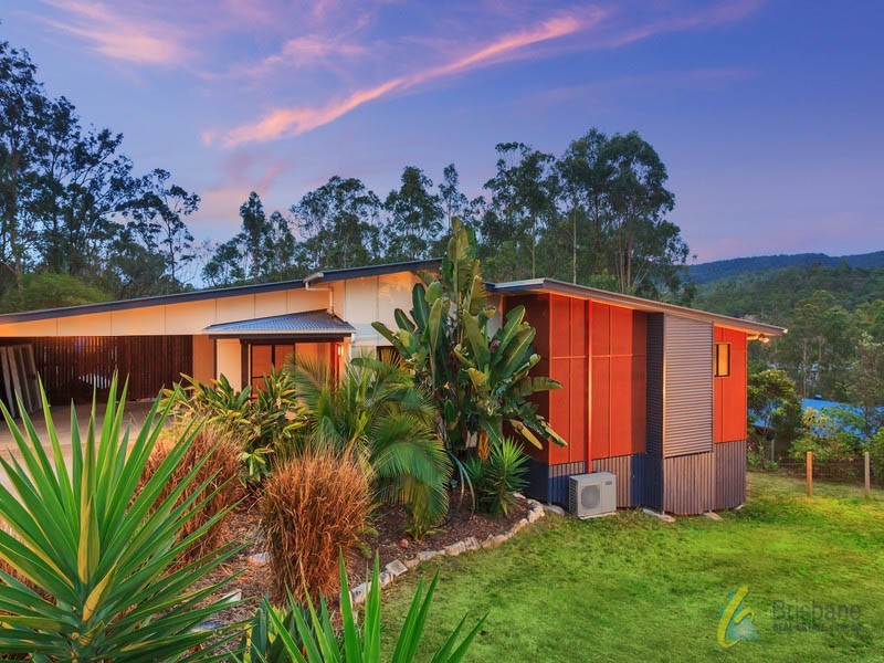 31 Emma Holt Court, Mount Crosby QLD 4306