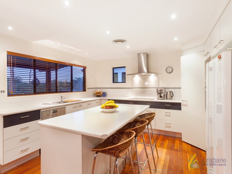 31 Emma Holt Court, Mount Crosby QLD 4306