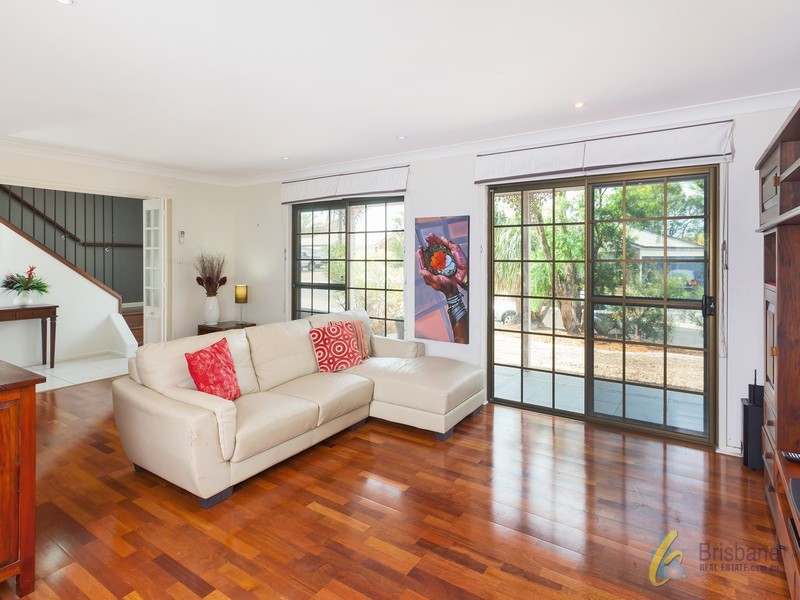 4 Barup Close, Middle Park QLD 4074