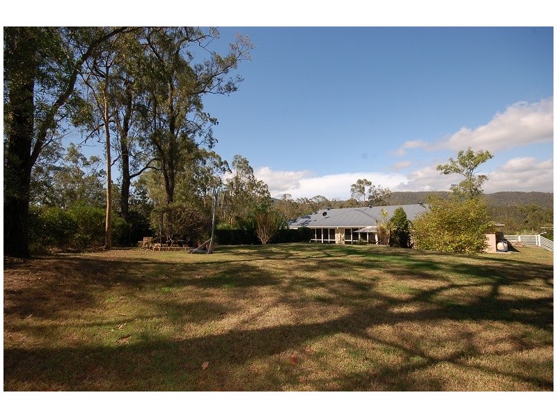 48 Emma Holt Court, Mount Crosby QLD 4306