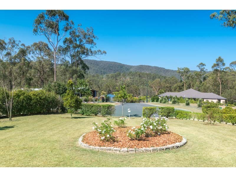 48 Emma Holt Court, Mount Crosby QLD 4306