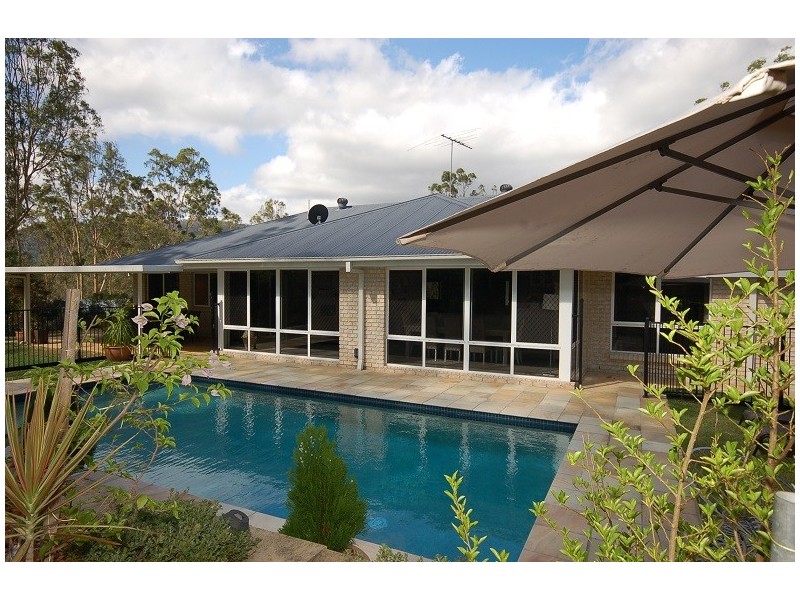 48 Emma Holt Court, Mount Crosby QLD 4306
