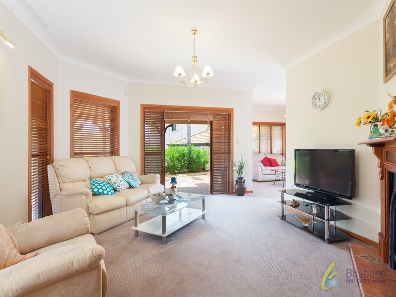 27 Montego Wy, Forest Lake QLD 4078