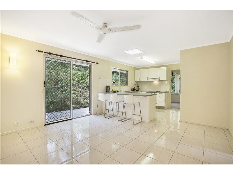 57 Tucker Street, Chapel Hill QLD 4069