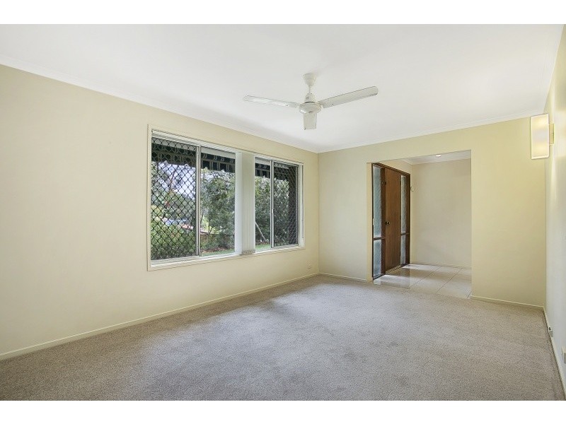 57 Tucker Street, Chapel Hill QLD 4069
