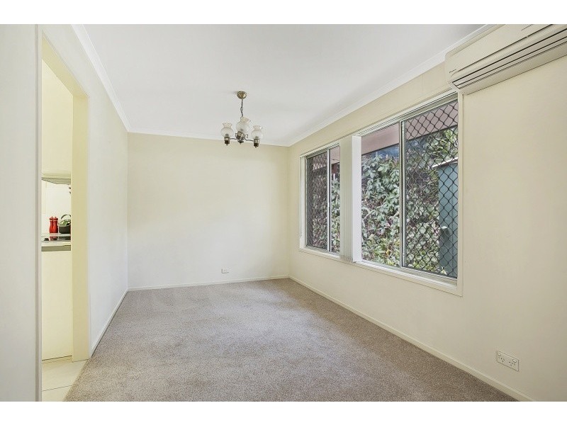 57 Tucker Street, Chapel Hill QLD 4069