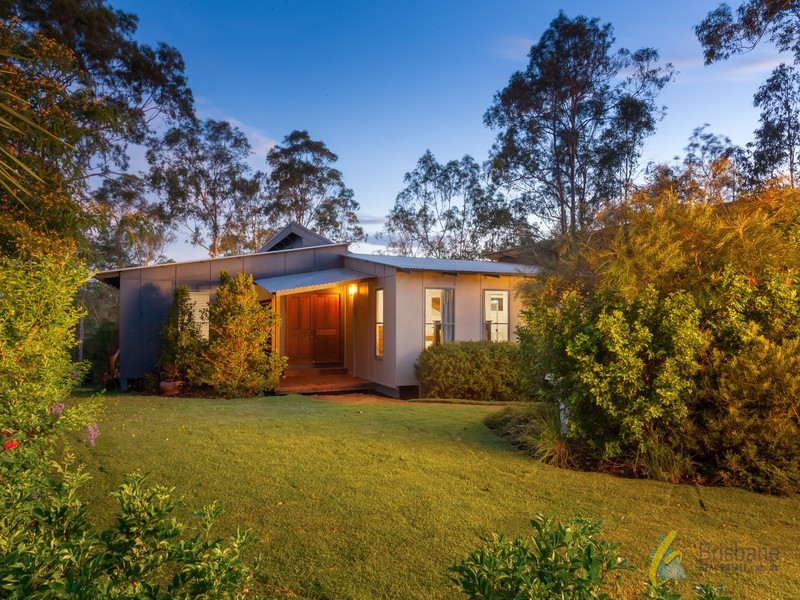 404 George Holt Drive, Mount Crosby QLD 4306