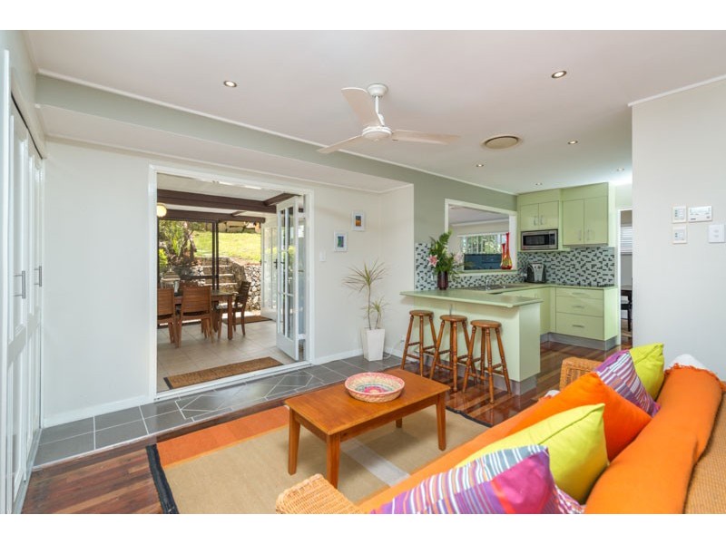 14 Kewarra Street, Kenmore QLD 4069