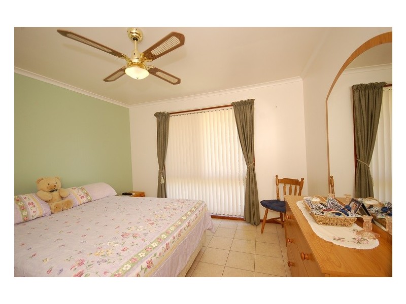 33 Islandview Street, Barellan Point QLD 4306