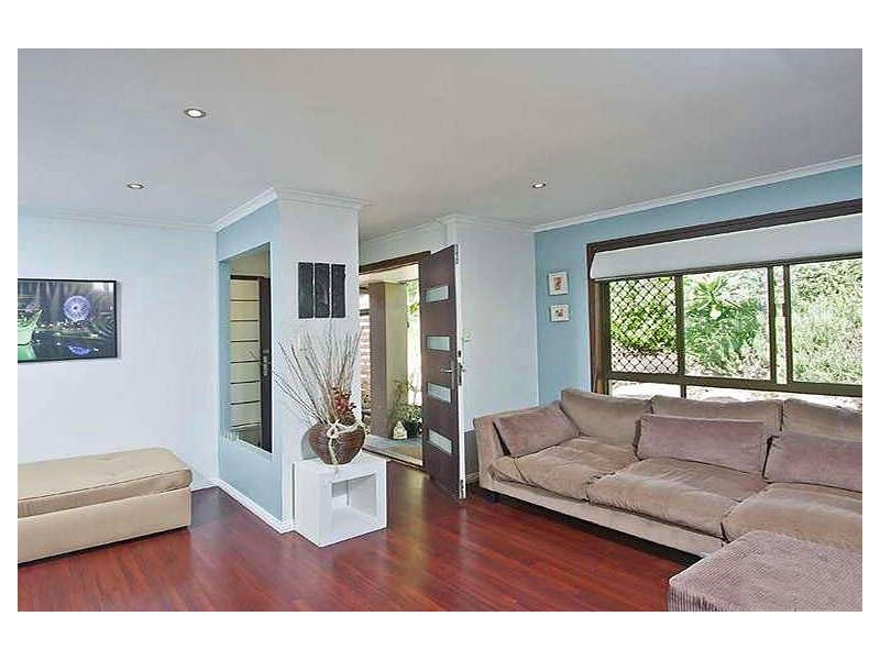 15 Melinda Street, Kenmore QLD 4069