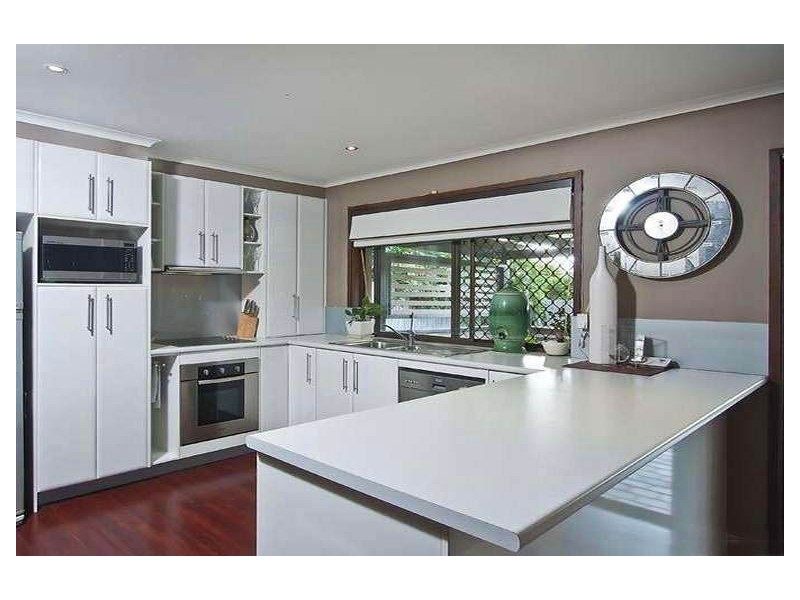 15 Melinda Street, Kenmore QLD 4069