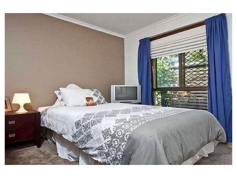 15 Melinda Street, Kenmore QLD 4069