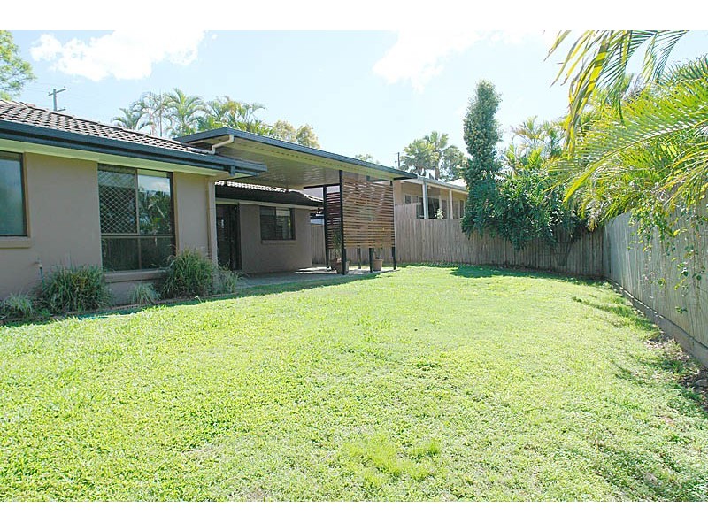 15 Melinda Street, Kenmore QLD 4069