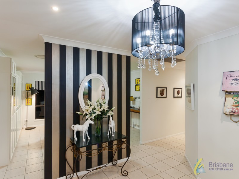 91 Riversleigh Road, Bellbowrie QLD 4070