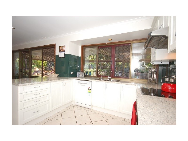 562 Junction Rd, Barellan Point QLD 4306