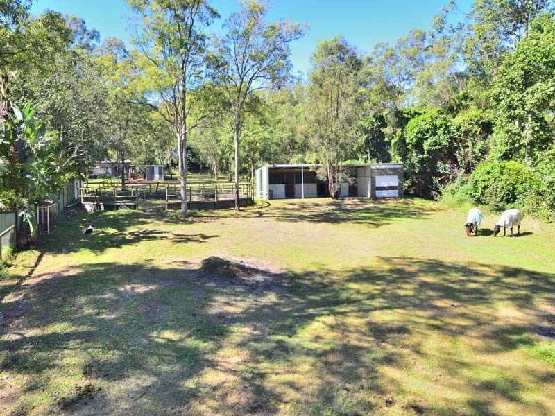 562 Junction Rd, Barellan Point QLD 4306