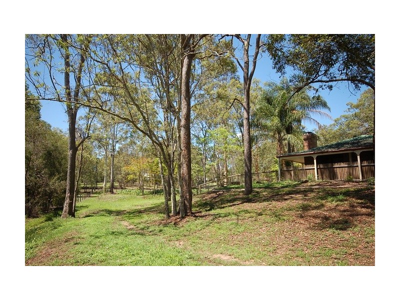 562 Junction Rd, Barellan Point QLD 4306