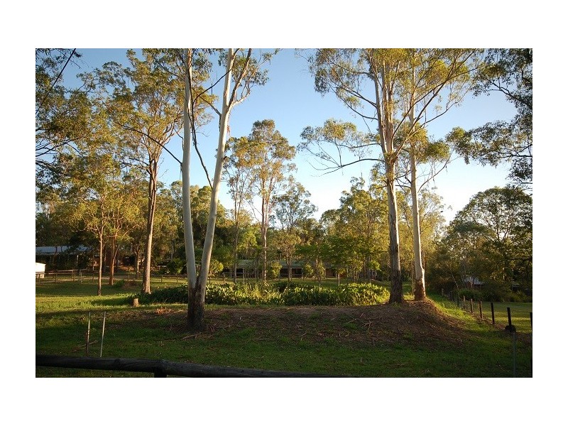 562 Junction Rd, Barellan Point QLD 4306