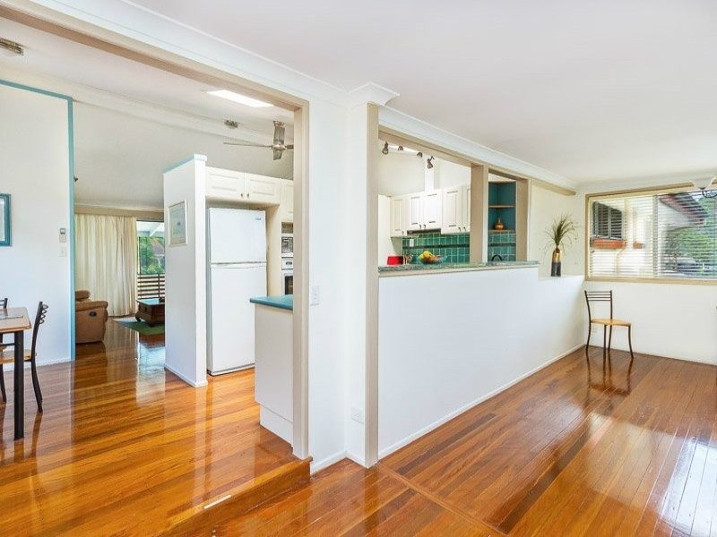 3 Fiona Street, Chapel Hill QLD 4069