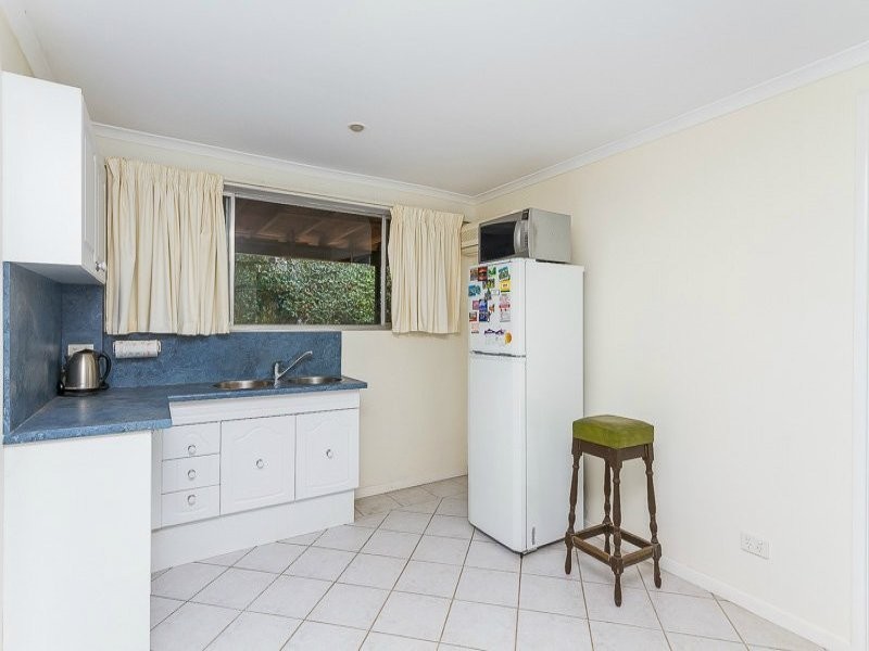 3 Fiona Street, Chapel Hill QLD 4069