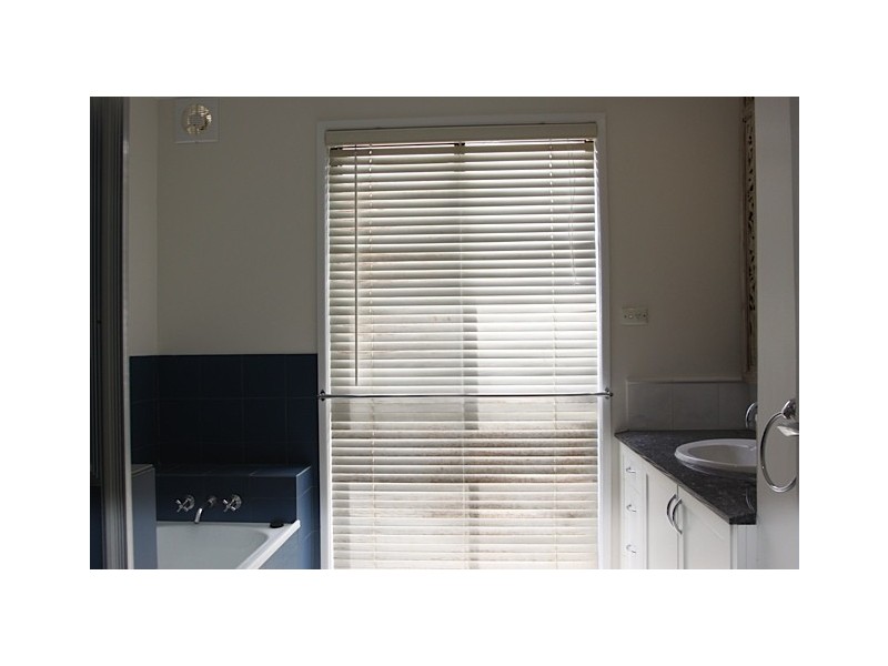 9 Games Street, Fig Tree Pocket QLD 4069