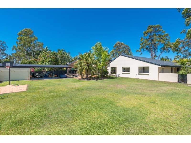 17 Caringal Drive, Karana Downs QLD 4306