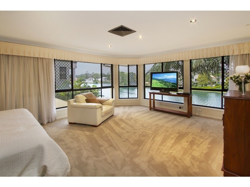 30 NEWELL PLACE, Westlake QLD 4074