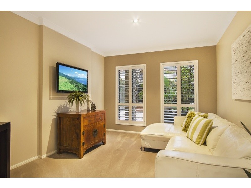 30 NEWELL PLACE, Westlake QLD 4074