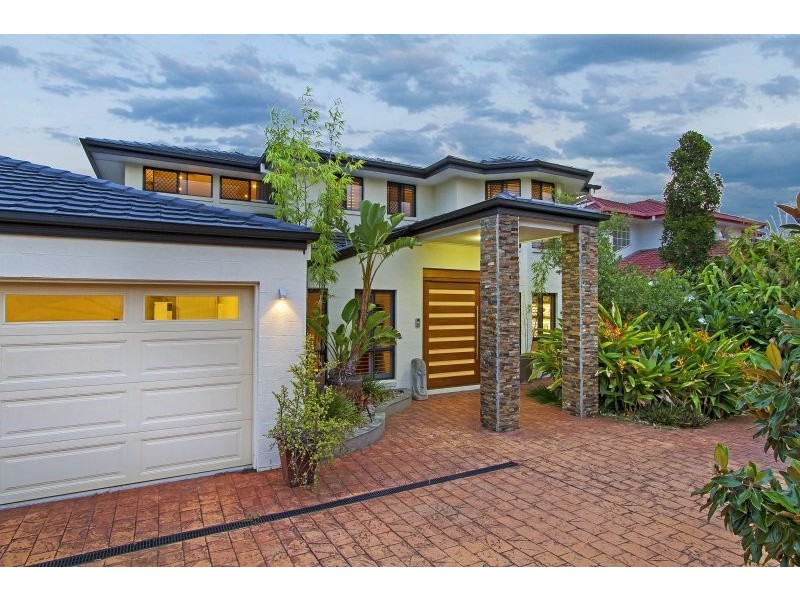 30 NEWELL PLACE, Westlake QLD 4074