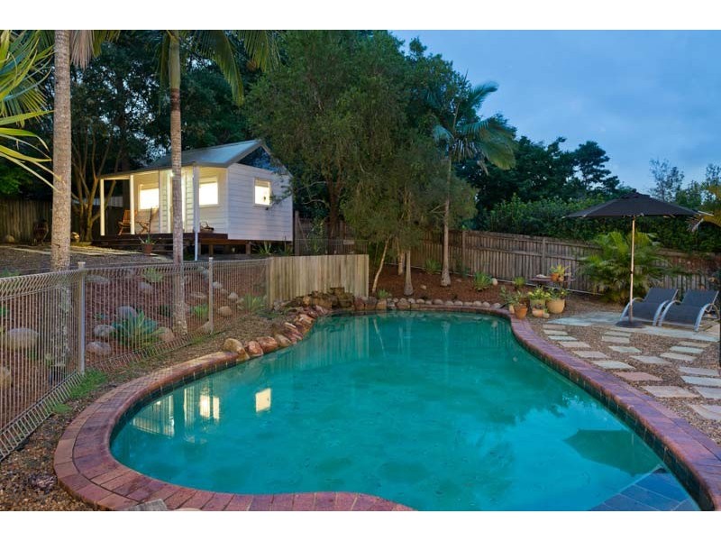 82 Creekside Street, Kenmore Hills QLD 4069