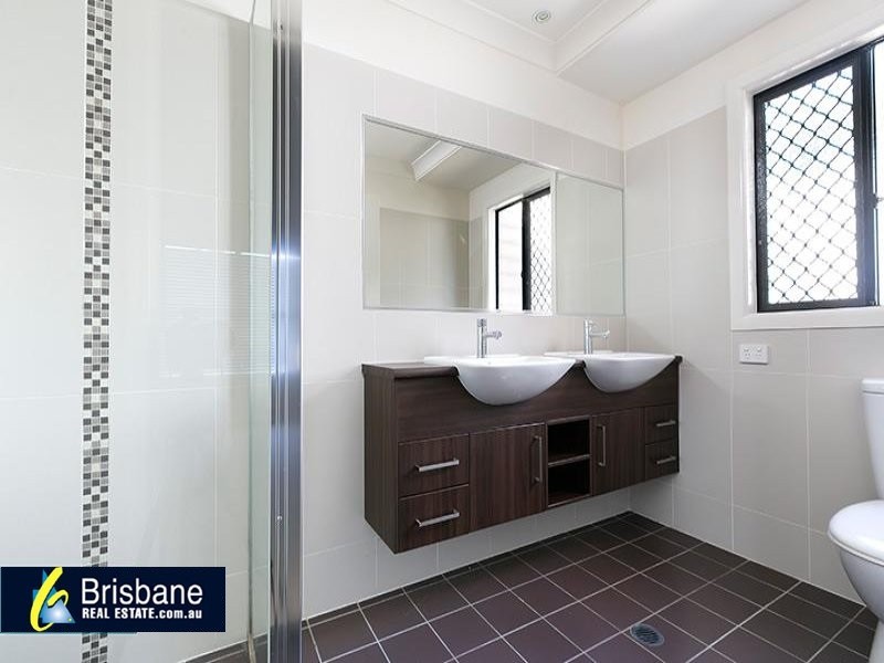 85 Bozzato Place, Kenmore QLD 4069