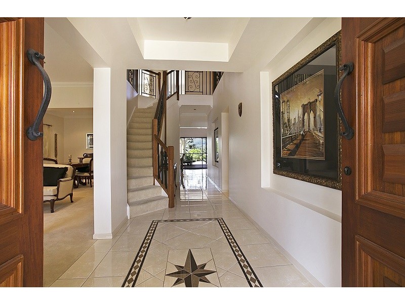 17 Stralock Street, Chapel Hill QLD 4069