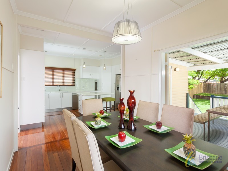 36 Park Drive, Graceville QLD 4075