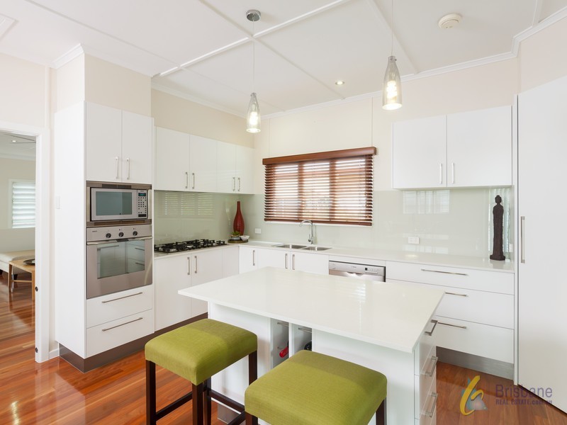 36 Park Drive, Graceville QLD 4075