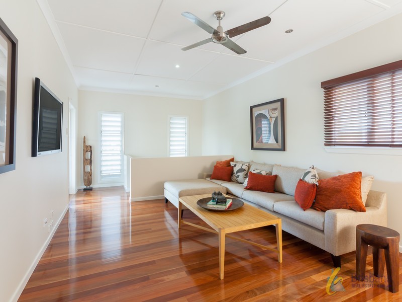 36 Park Drive, Graceville QLD 4075