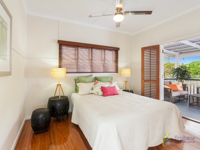 36 Park Drive, Graceville QLD 4075