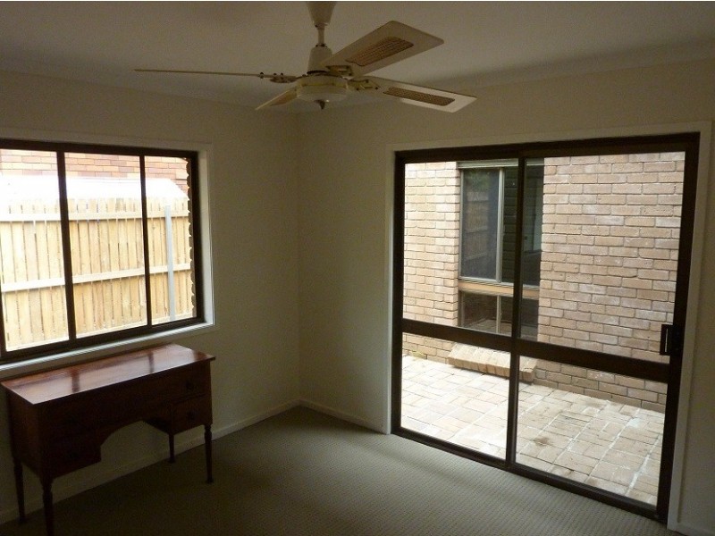 98 Boundary, Indooroopilly QLD 4068