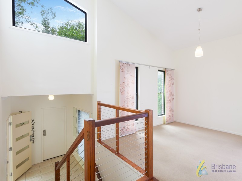 18 Paterson Street, Seventeen Mile Rocks QLD 4073