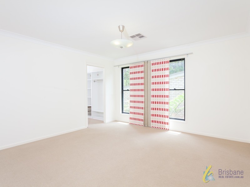 18 Paterson Street, Seventeen Mile Rocks QLD 4073