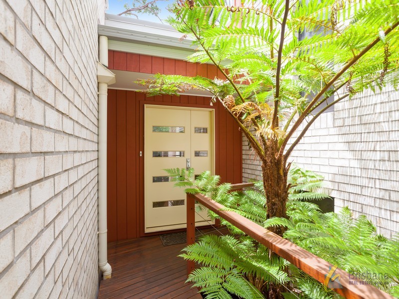 18 Paterson Street, Seventeen Mile Rocks QLD 4073