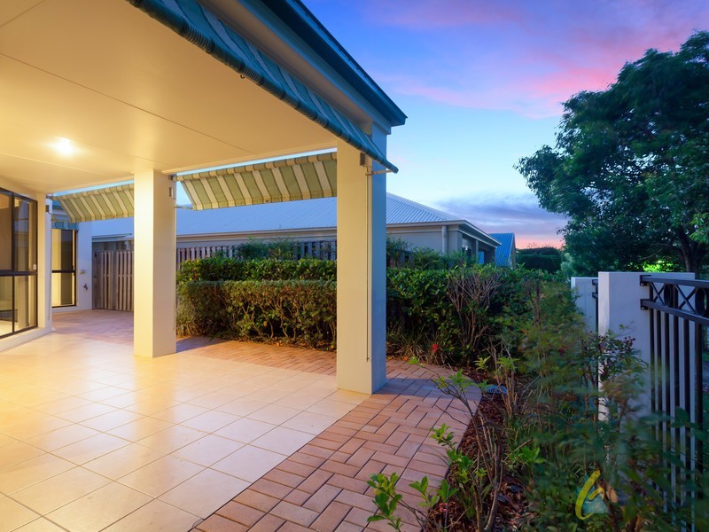 17 Jetty Wk, Forest Lake QLD 4078