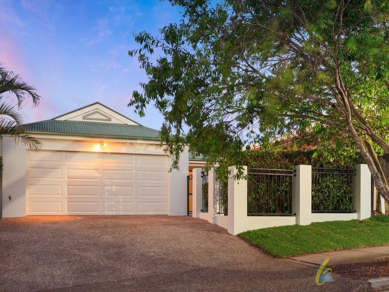 17 Jetty Wk, Forest Lake QLD 4078