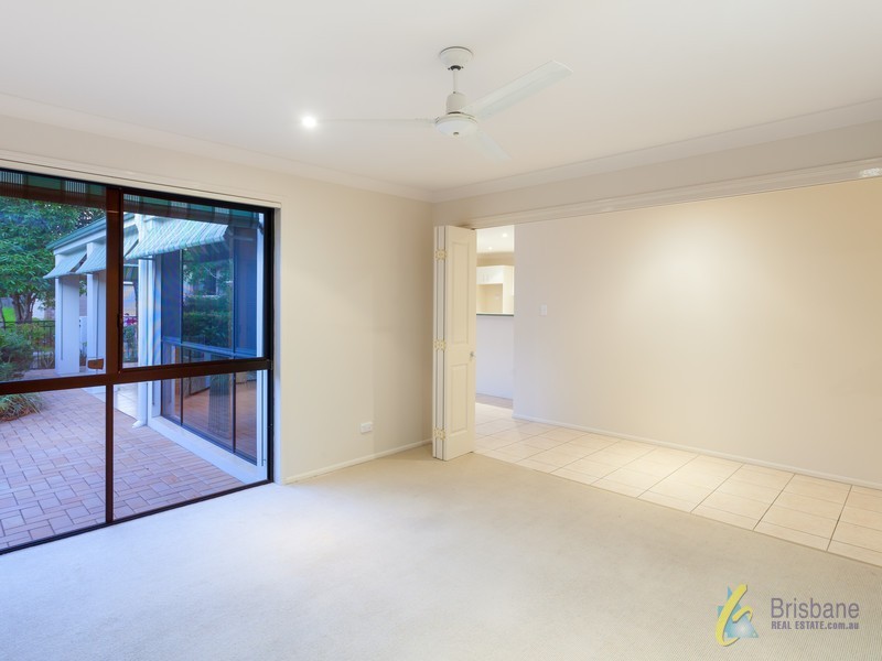 17 Jetty Wk, Forest Lake QLD 4078