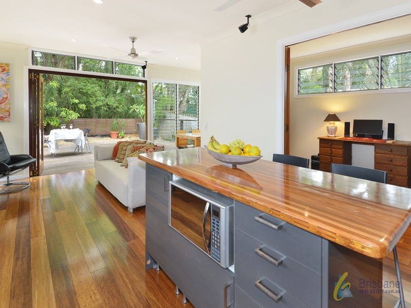 196 Indooroopilly Road, St Lucia QLD 4067